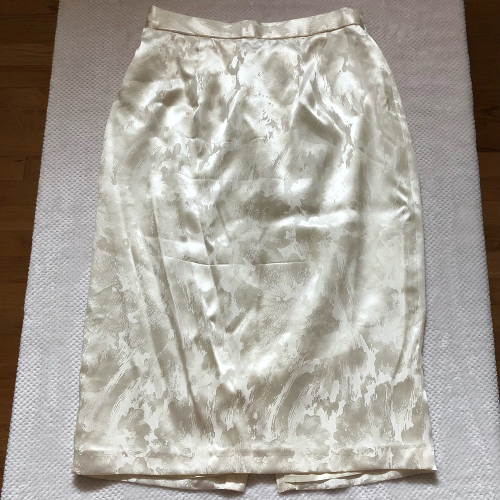 100% silk mid-length skirt